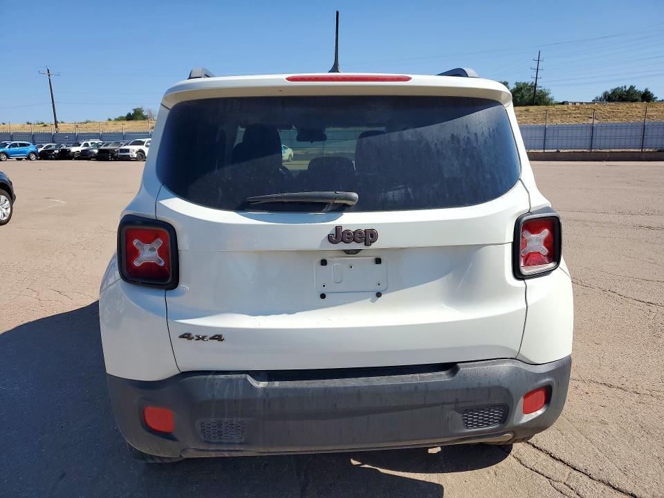 2016 JEEP RENEGADE LATITUDE — Фото 6 из 13