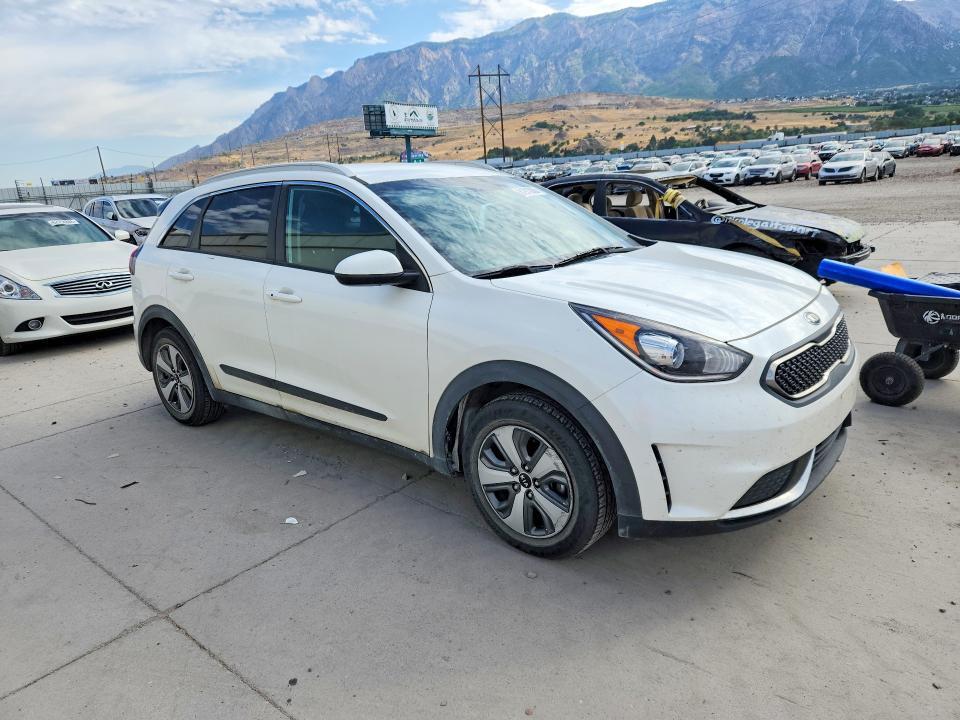 KNDCB3LC7K5252297 2019 KIA NIRO photo no. 4