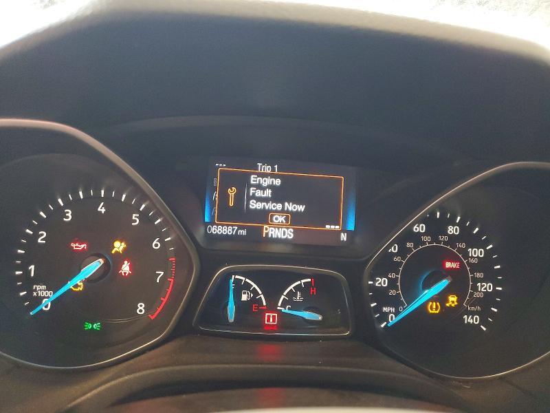 1FADP3FE1JL282513 2018 FORD FOCUS photo no. 9