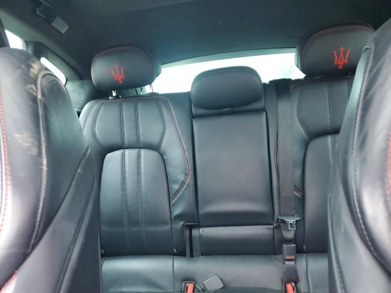 2022 MASERATI LEVANTE BASE — Фото 10 из 14