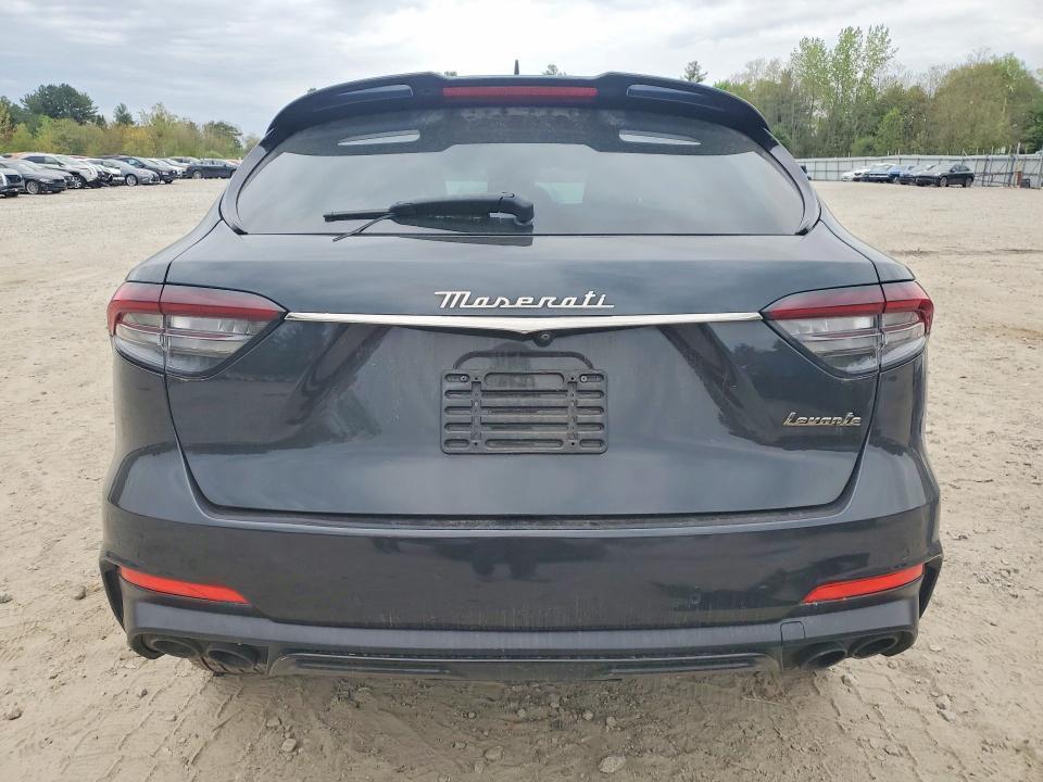 2022 MASERATI LEVANTE BASE — Фото 6 из 14