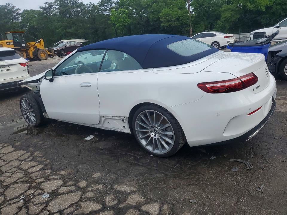 2022 MERCEDES-BENZ E 450 — Фото 2 из 12