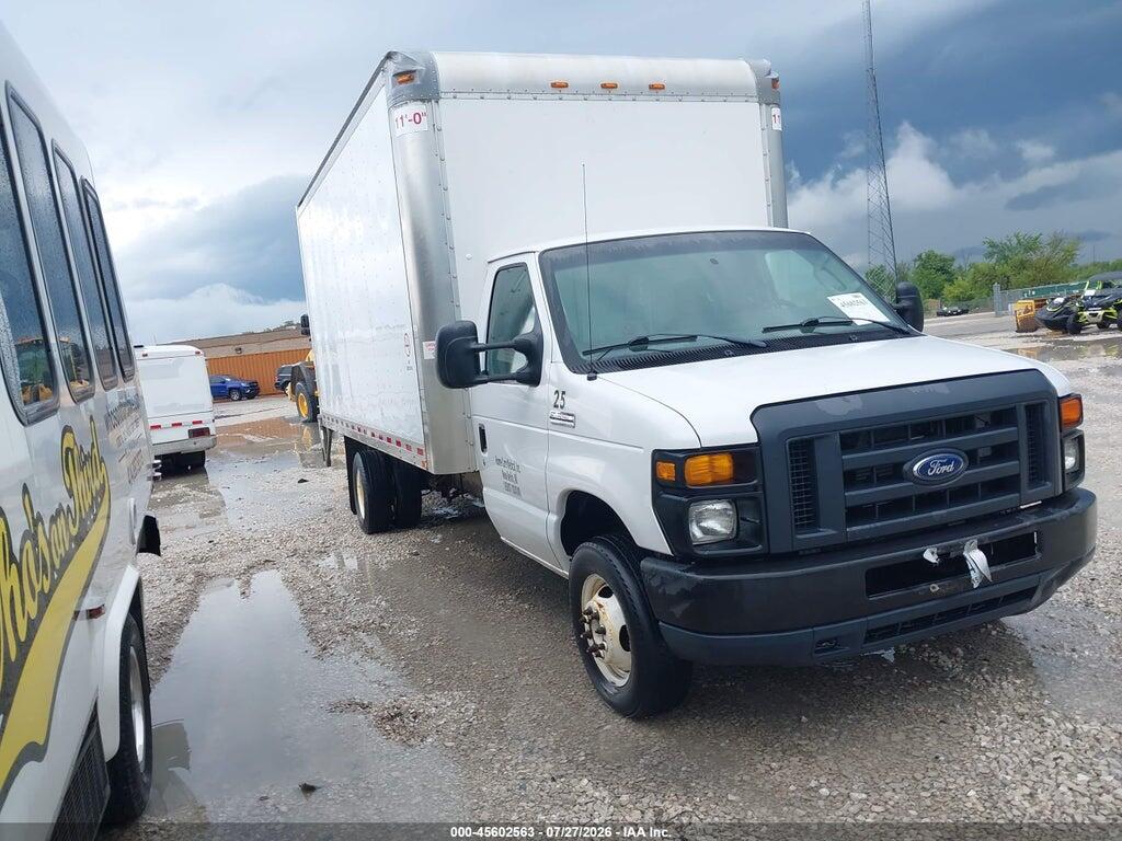 1FDWE3FS7HDC71661 2017 FORD E-350 CUTAWAY photo no. 1