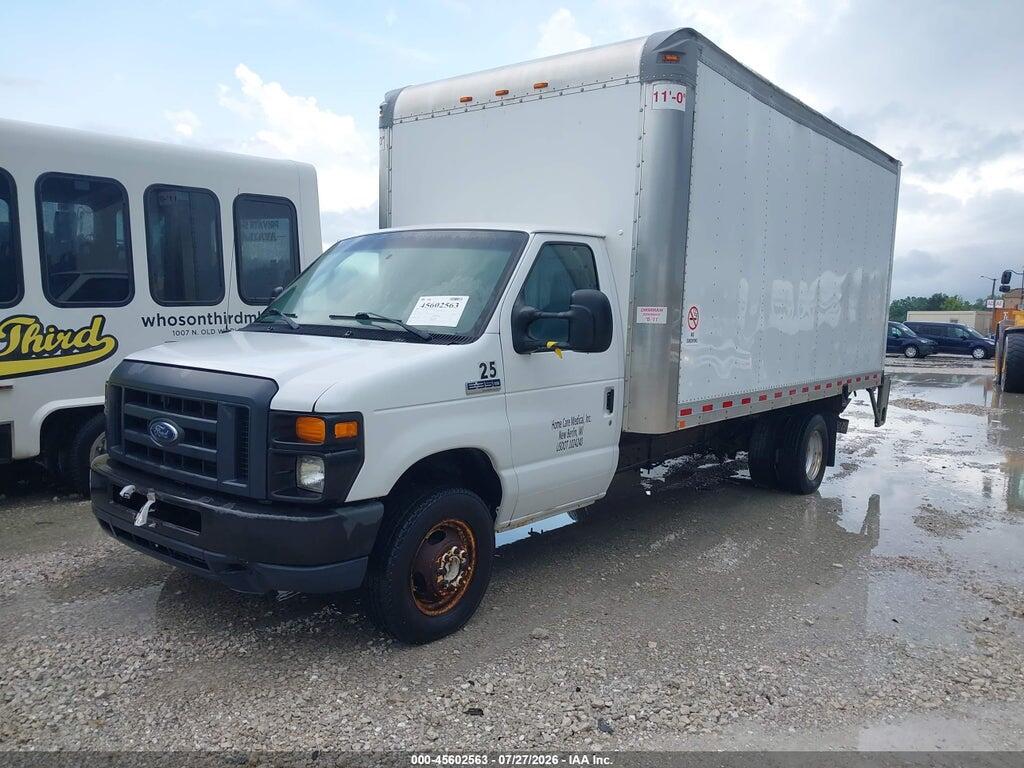 1FDWE3FS7HDC71661 2017 FORD E-350 CUTAWAY photo no. 2