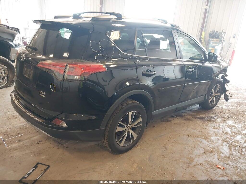 2T3RFREV8JW732159 2018 TOYOTA RAV4 photo no. 4