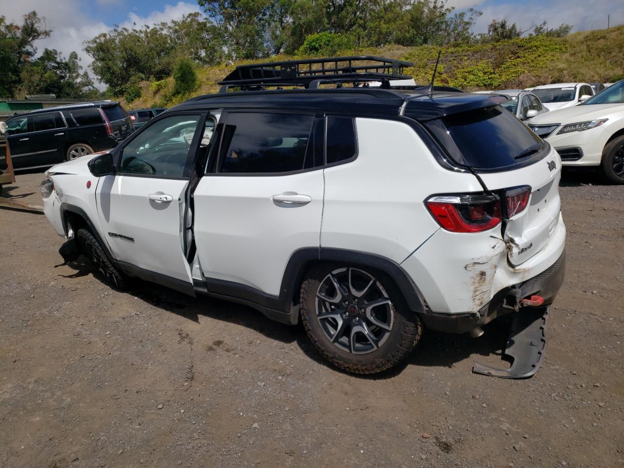 2025 JEEP COMPASS TRAILHAWK — Фото 3 из 16