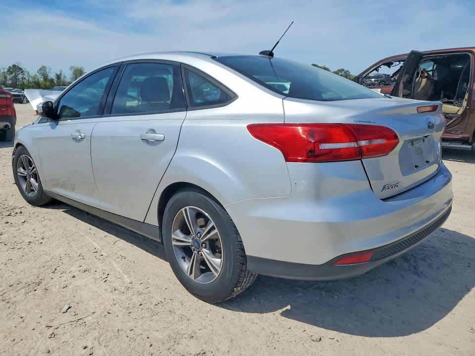 2018 FORD FOCUS SE — Фото 2 из 12