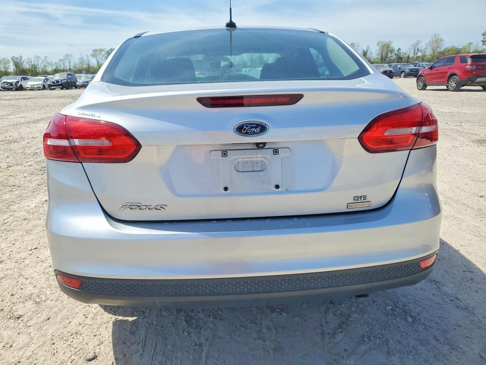 2018 FORD FOCUS SE — Фото 6 из 12