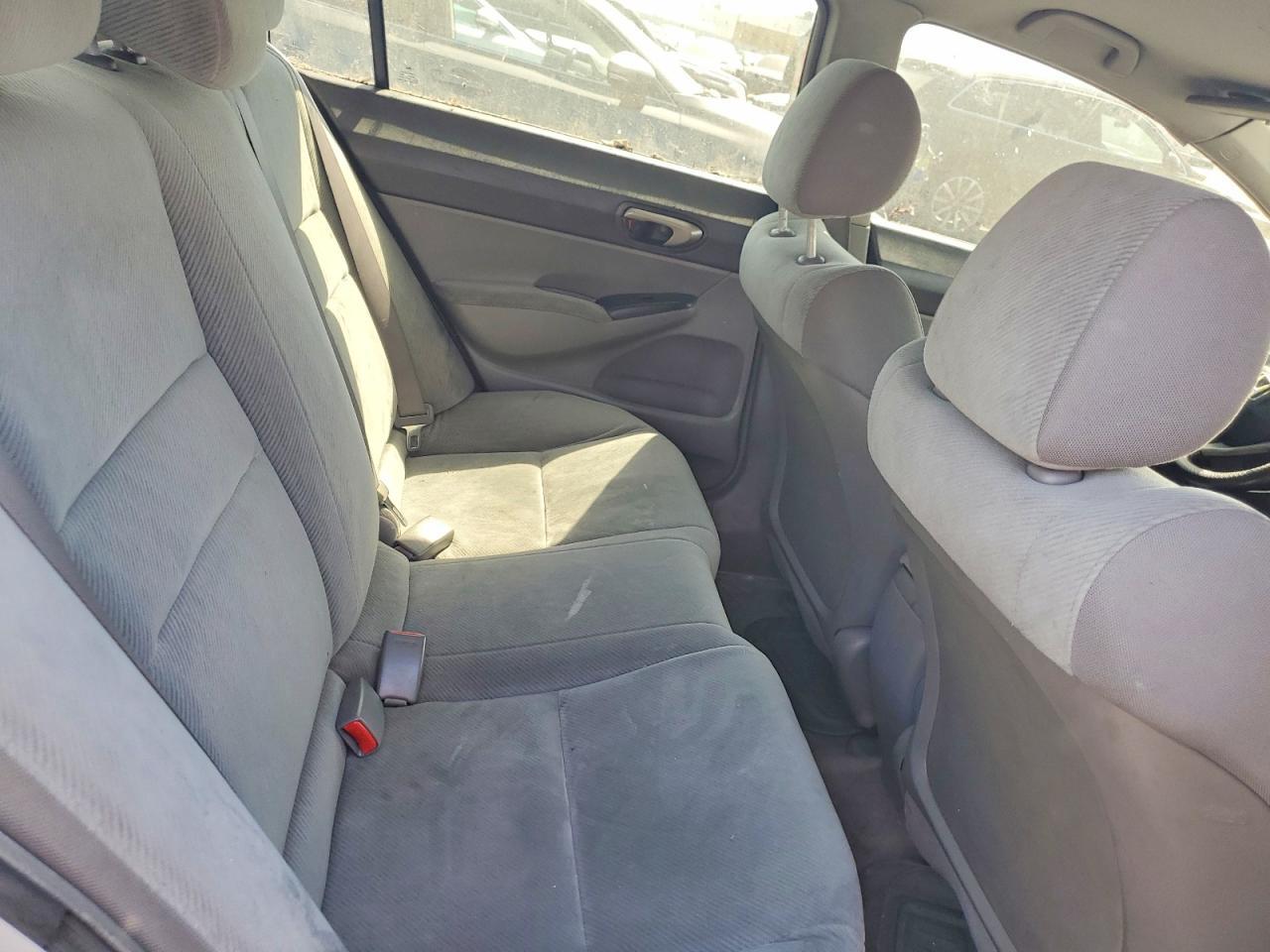 2011 HONDA CIVIC LX — Фото 10 из 12