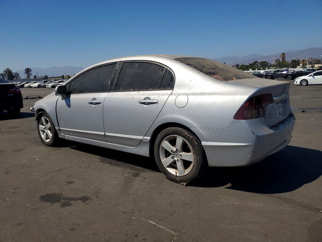 2011 HONDA CIVIC LX — Фото 2 из 12