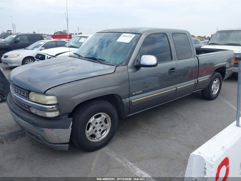 1GCEC19V21Z210470 2001 CHEVROLET SILVERADO 1500 photo no. 2
