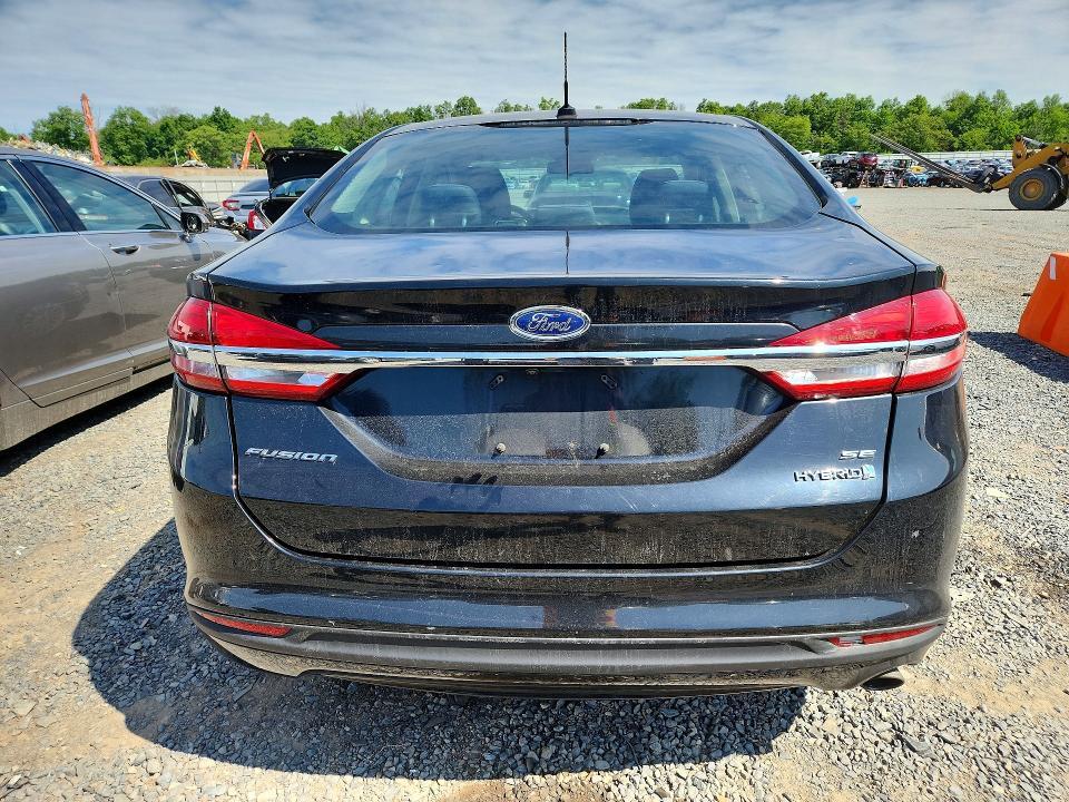 2018 FORD FUSION SE HYBRID — Фото 6 из 12