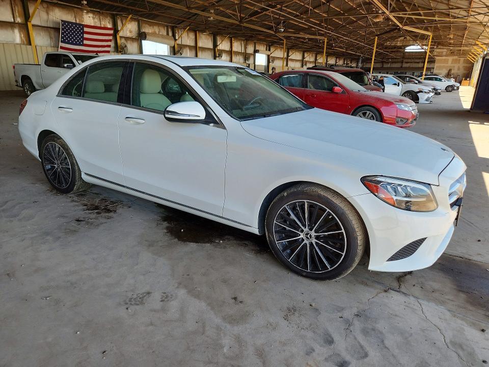 2019 MERCEDES-BENZ C 300 — Фото 4 из 12