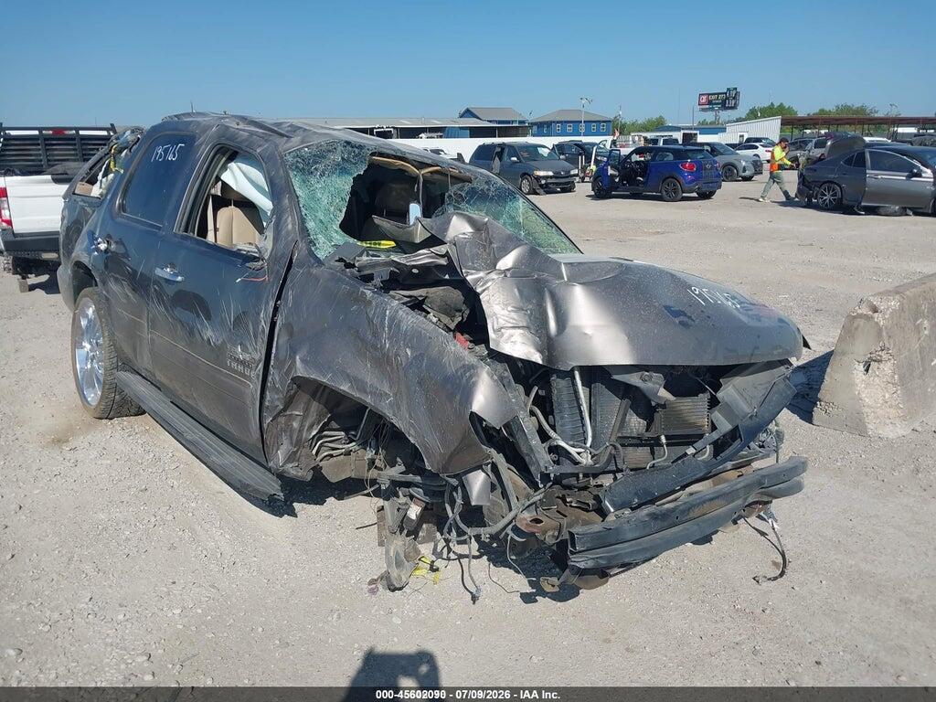 1GNSCBE01BR381450 2011 CHEVROLET TAHOE photo no. 1