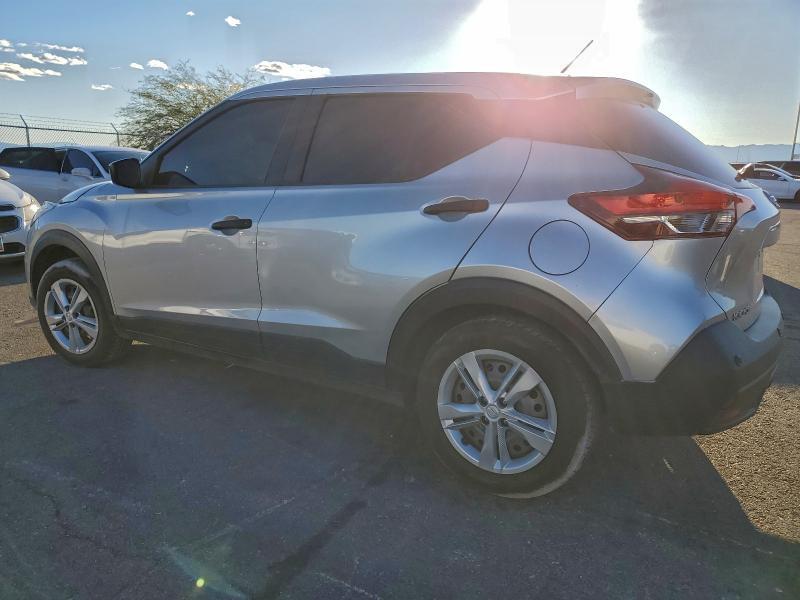 2020 NISSAN KICKS S — Фото 2 из 13