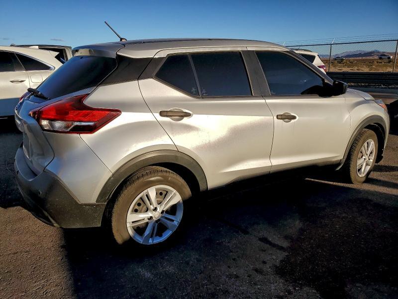 2020 NISSAN KICKS S — Фото 3 из 13