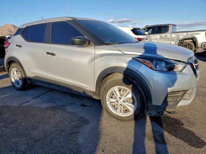2020 NISSAN KICKS S — Фото 4 из 13