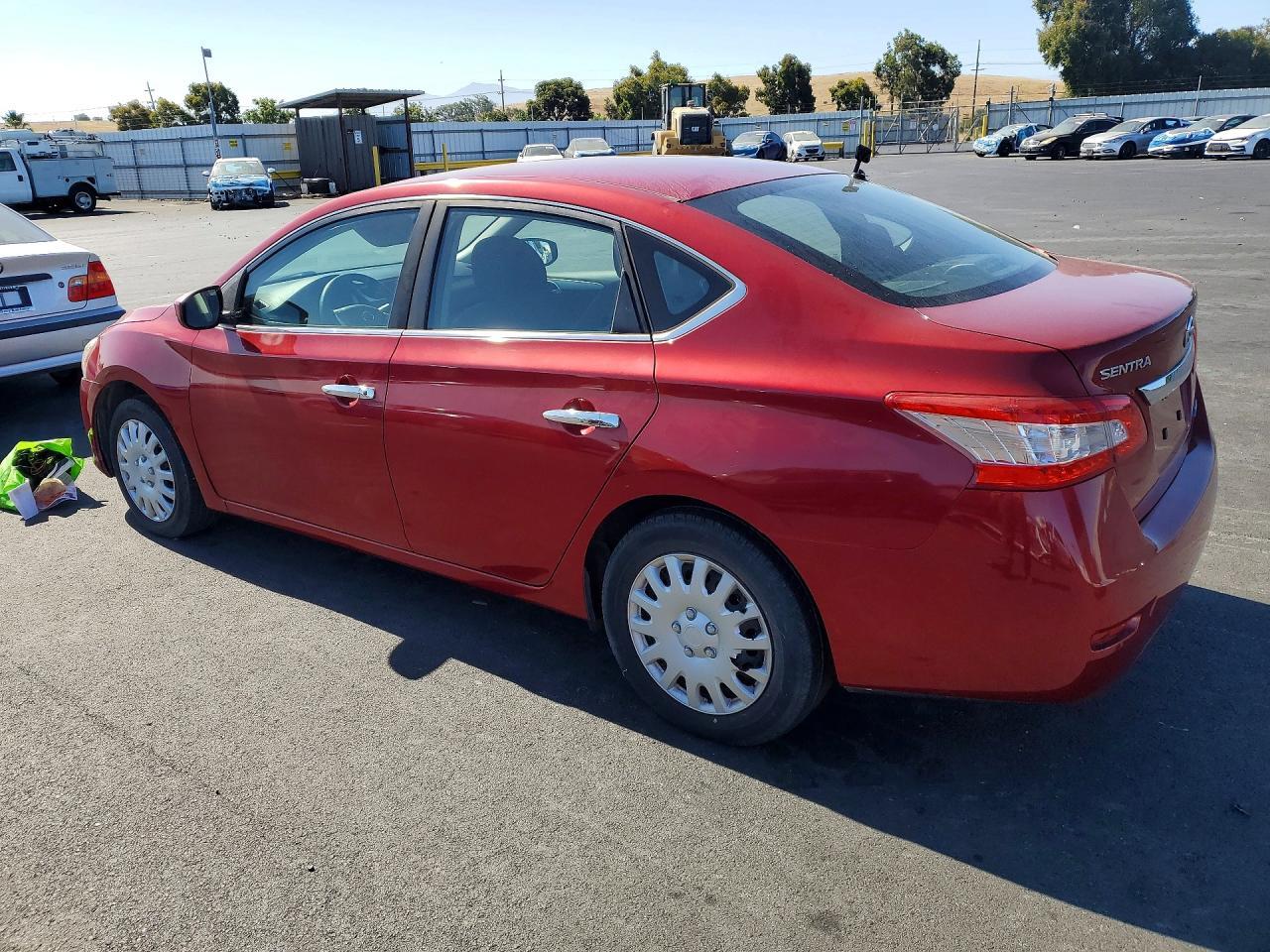 2014 NISSAN SENTRA S — Фото 2 из 12