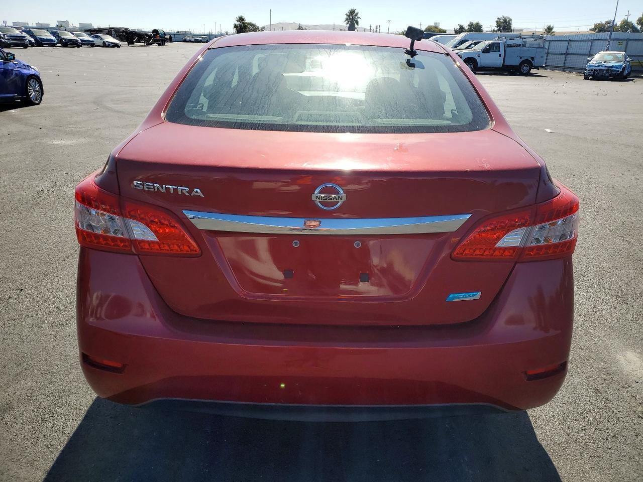 2014 NISSAN SENTRA S — Фото 6 из 12