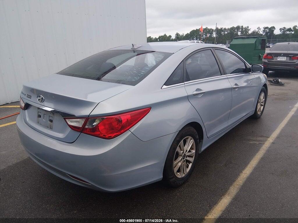 5NPEB4ACXDH747985 2013 HYUNDAI SONATA photo no. 4