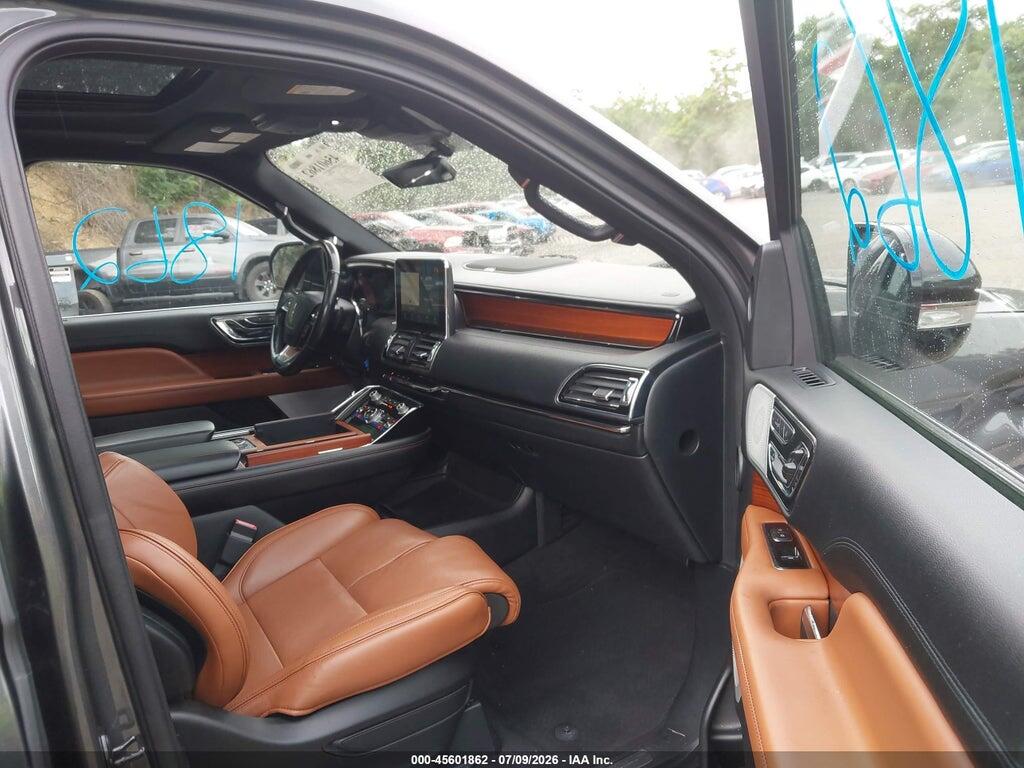 5LMJJ2LT3JEL03046 2018 LINCOLN NAVIGATOR photo no. 5