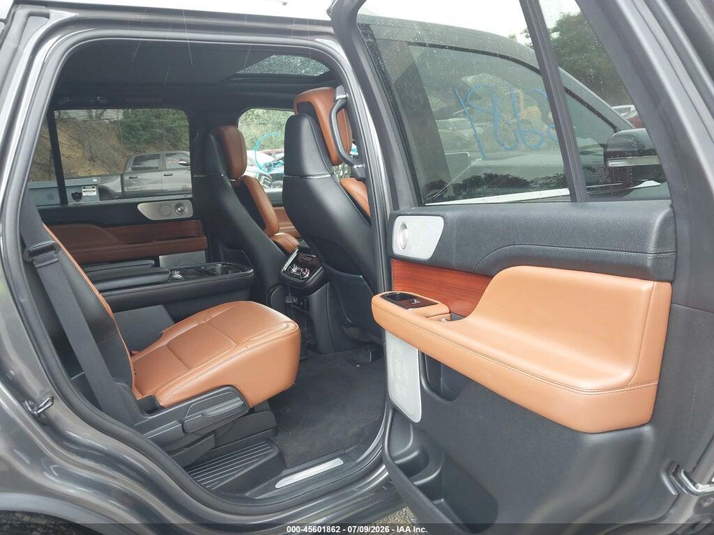 5LMJJ2LT3JEL03046 2018 LINCOLN NAVIGATOR photo no. 8