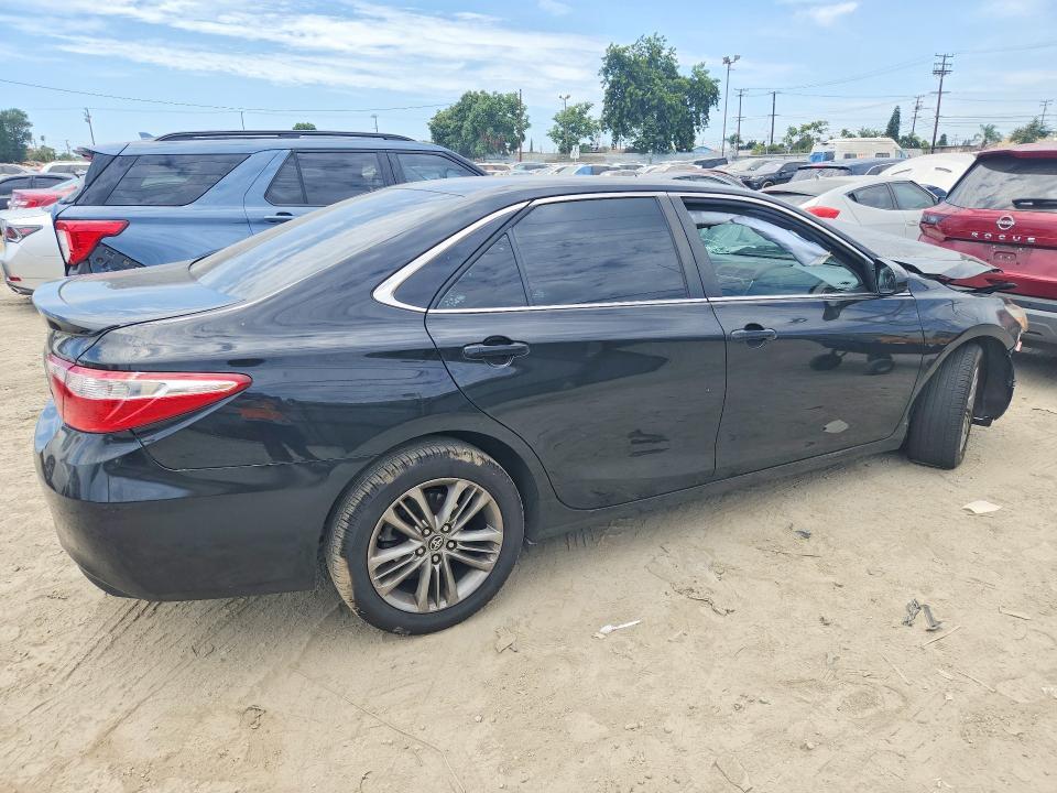 2016 TOYOTA CAMRY SE — Фото 3 из 12
