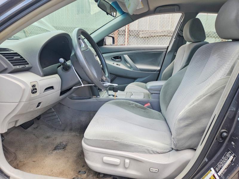 2010 TOYOTA CAMRY LE V6 — Фото 7 из 12