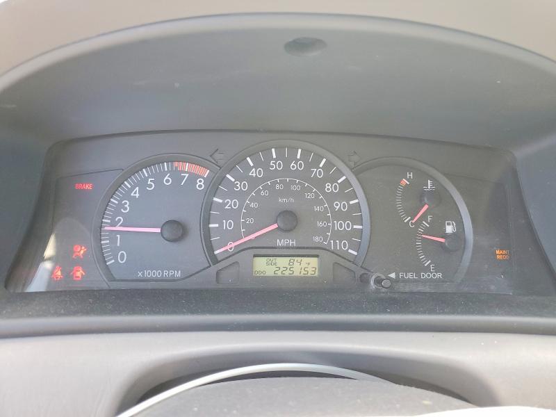 2005 TOYOTA COROLLA CE — Фото 9 из 12