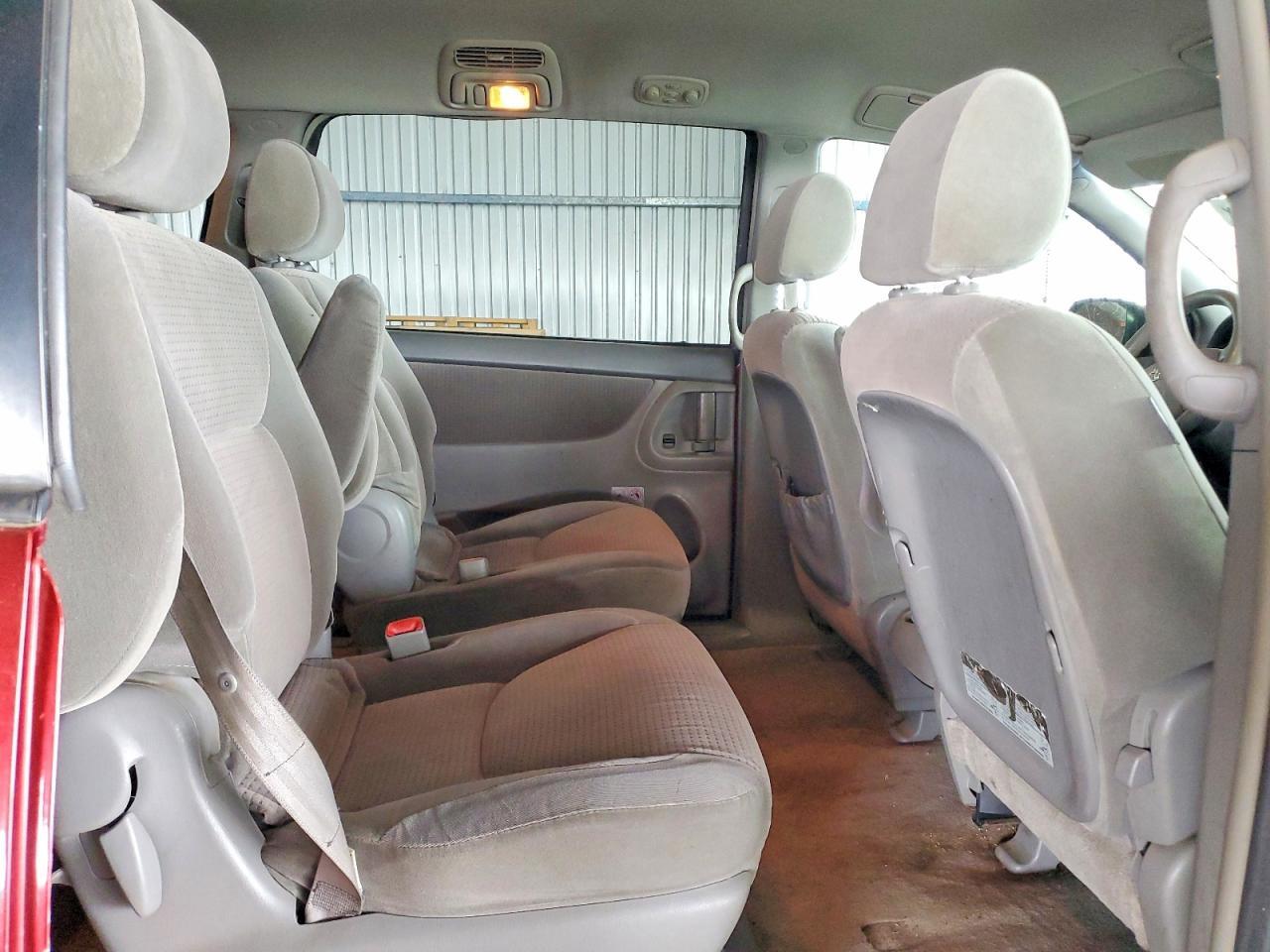 2006 TOYOTA SIENNA LE 7 PASSENGER — Фото 11 из 13