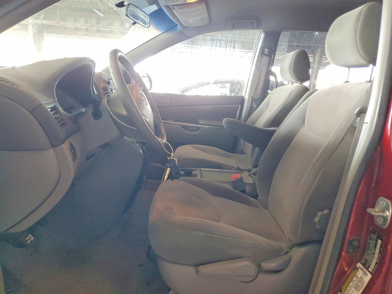 2006 TOYOTA SIENNA LE 7 PASSENGER — Фото 7 из 13