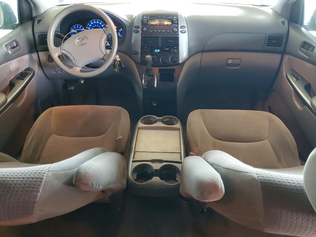 2006 TOYOTA SIENNA LE 7 PASSENGER — Фото 8 из 13