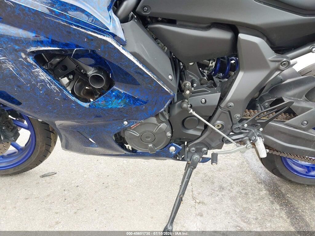 JYARM38E8SA020065 2025 YAMAHA YZFR7 photo no. 9