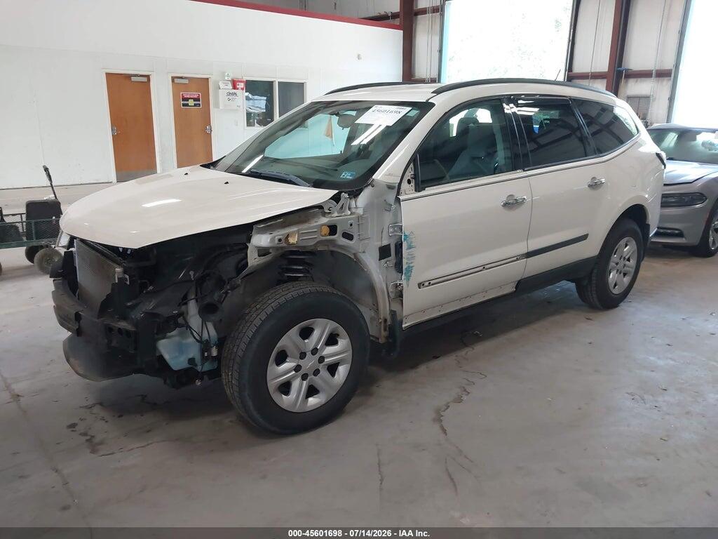 1GNKRFED0EJ268696 2014 CHEVROLET TRAVERSE photo no. 2