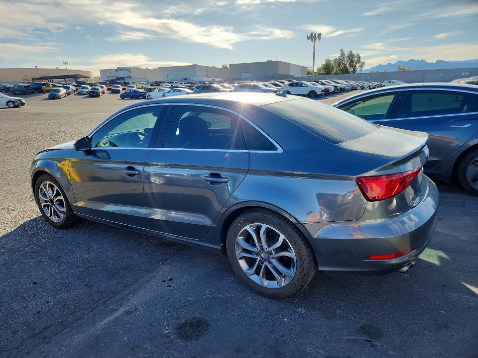2015 AUDI A3 PREMIUM — Фото 2 из 12
