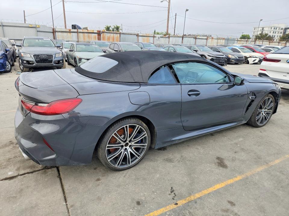 2020 BMW M8 — Фото 3 из 12