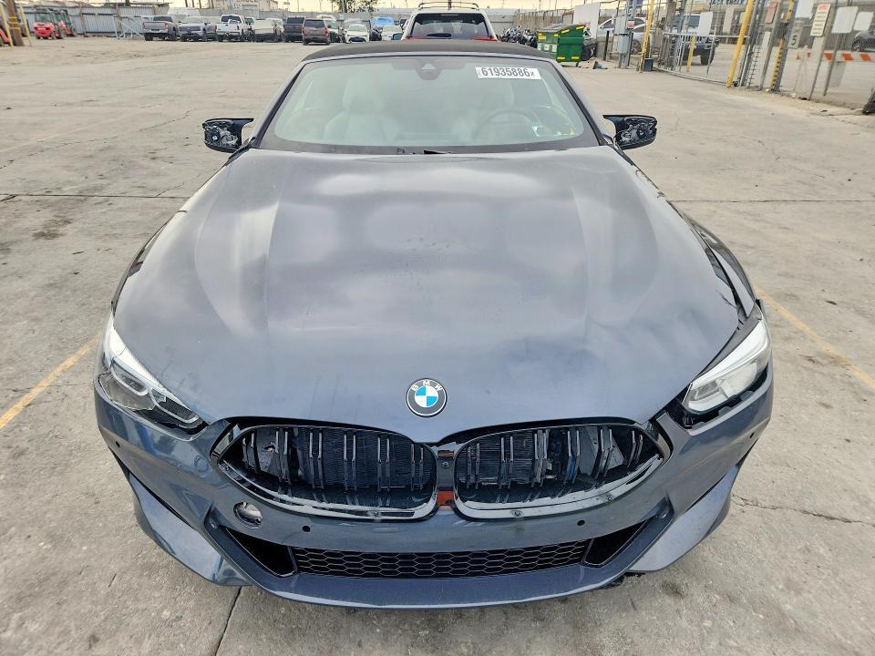 2020 BMW M8 — Фото 5 из 12