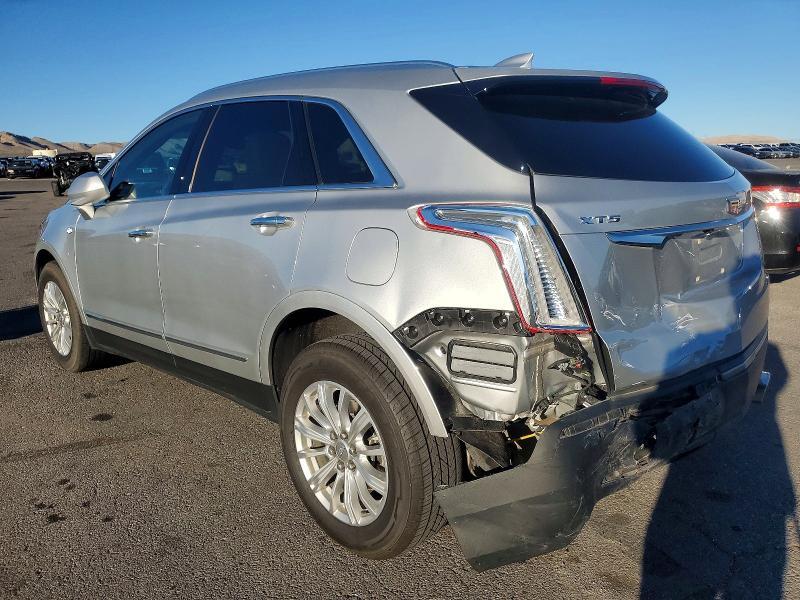 2019 CADILLAC XT5 — Фото 2 из 13