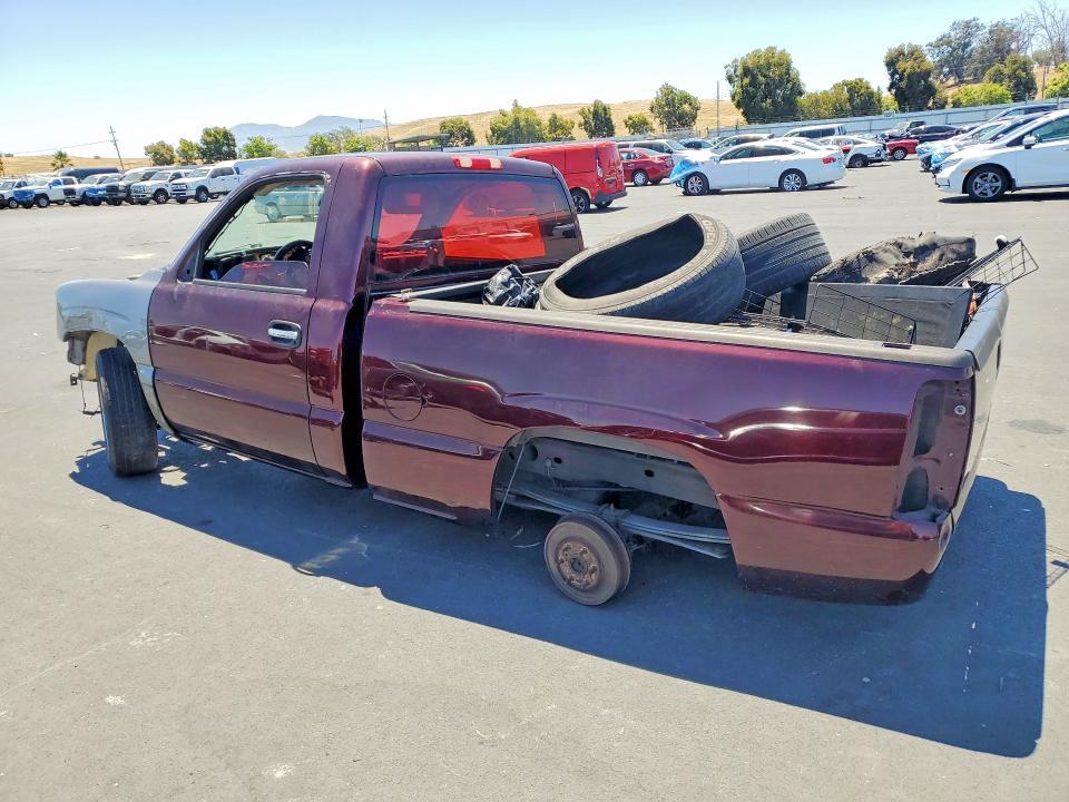 1GCEC14X75Z321871 2005 CHEVROLET SILVERADO photo no. 2