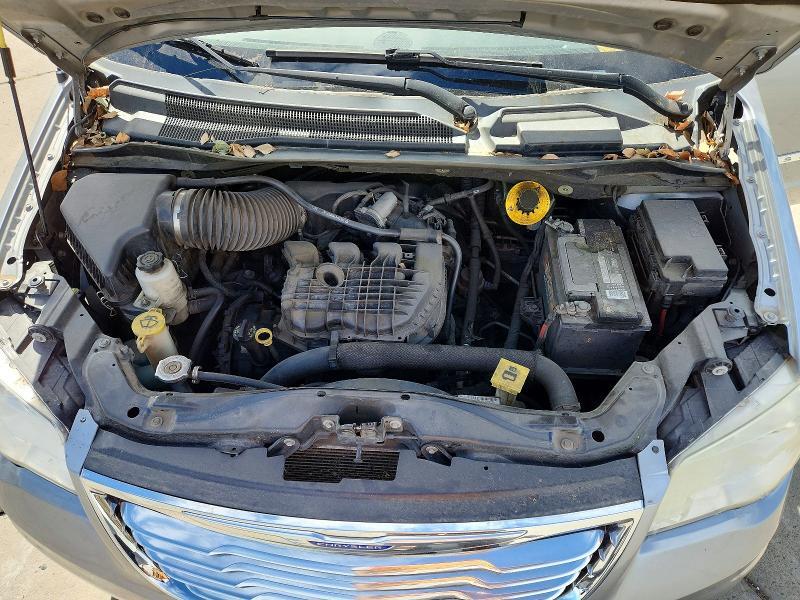 2014 CHRYSLER TOWN & COUNTRY TOURING — Фото 12 из 14