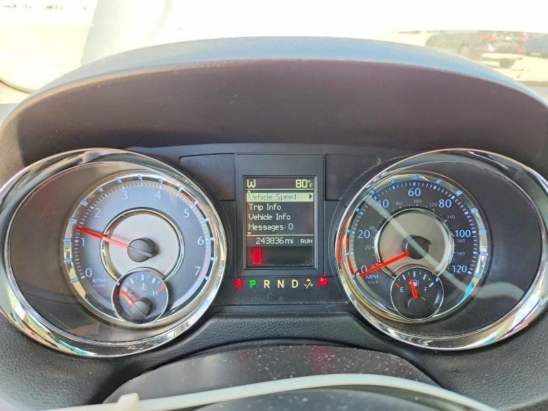 2014 CHRYSLER TOWN & COUNTRY TOURING — Фото 9 из 14