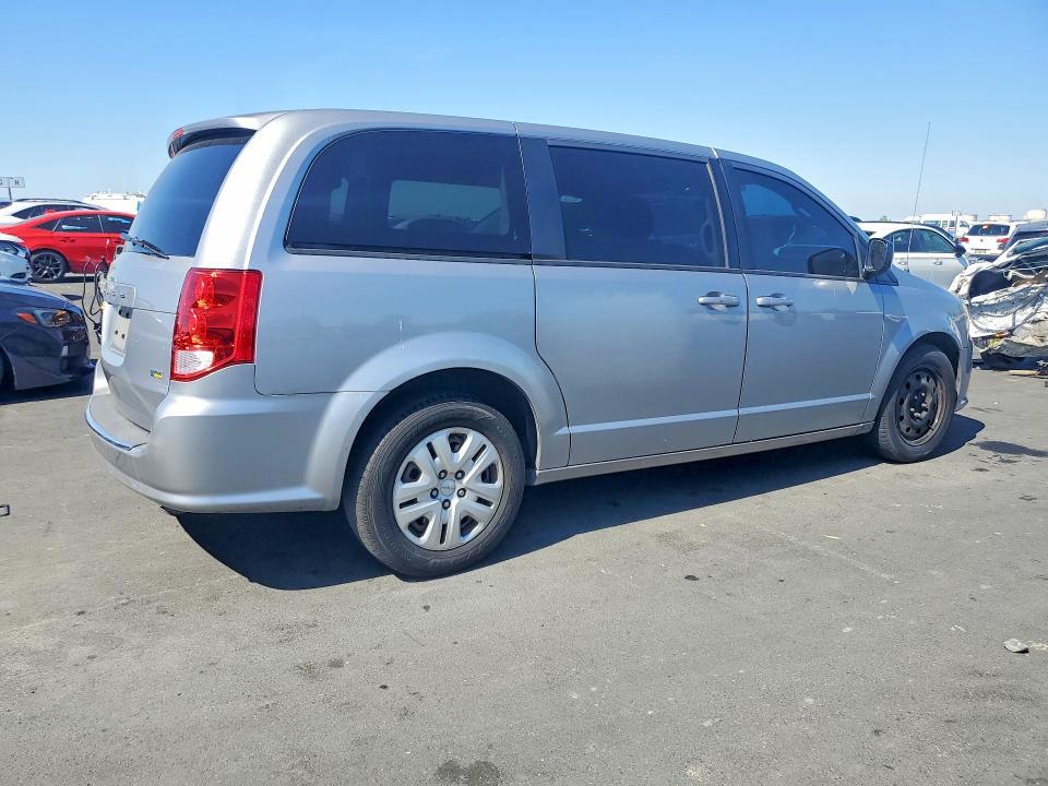 2018 DODGE GRAND CARAVAN SE — Фото 3 из 13