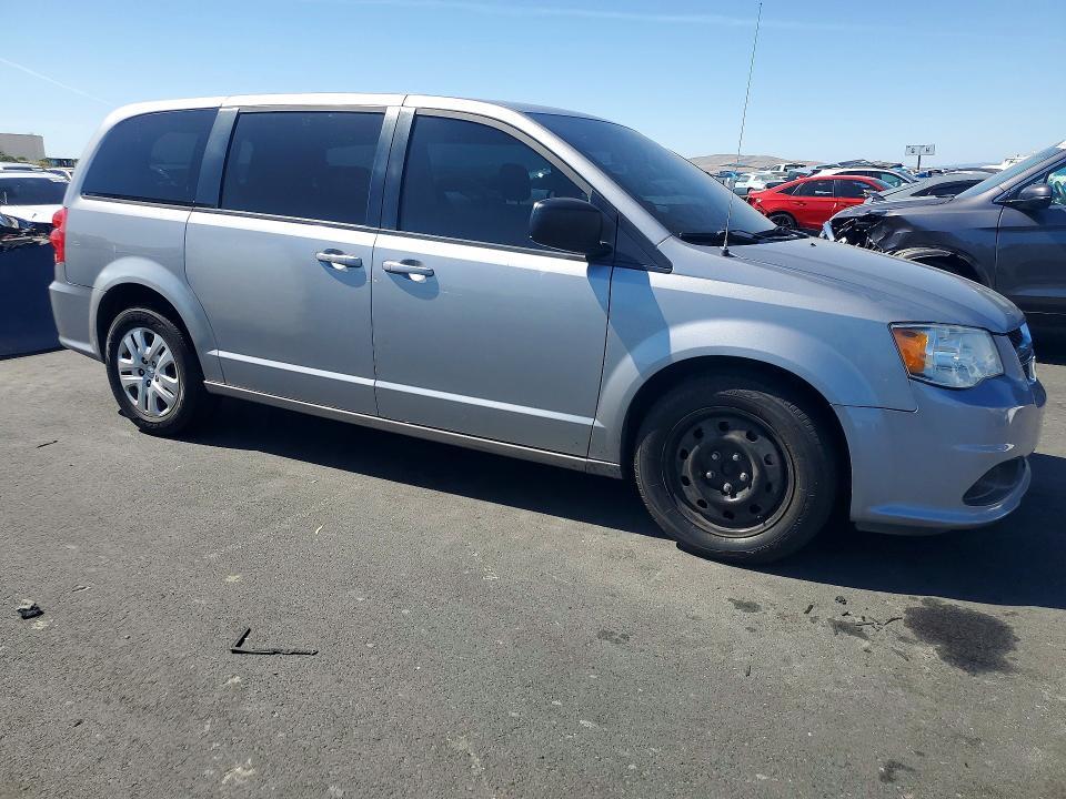 2018 DODGE GRAND CARAVAN SE — Фото 4 из 13