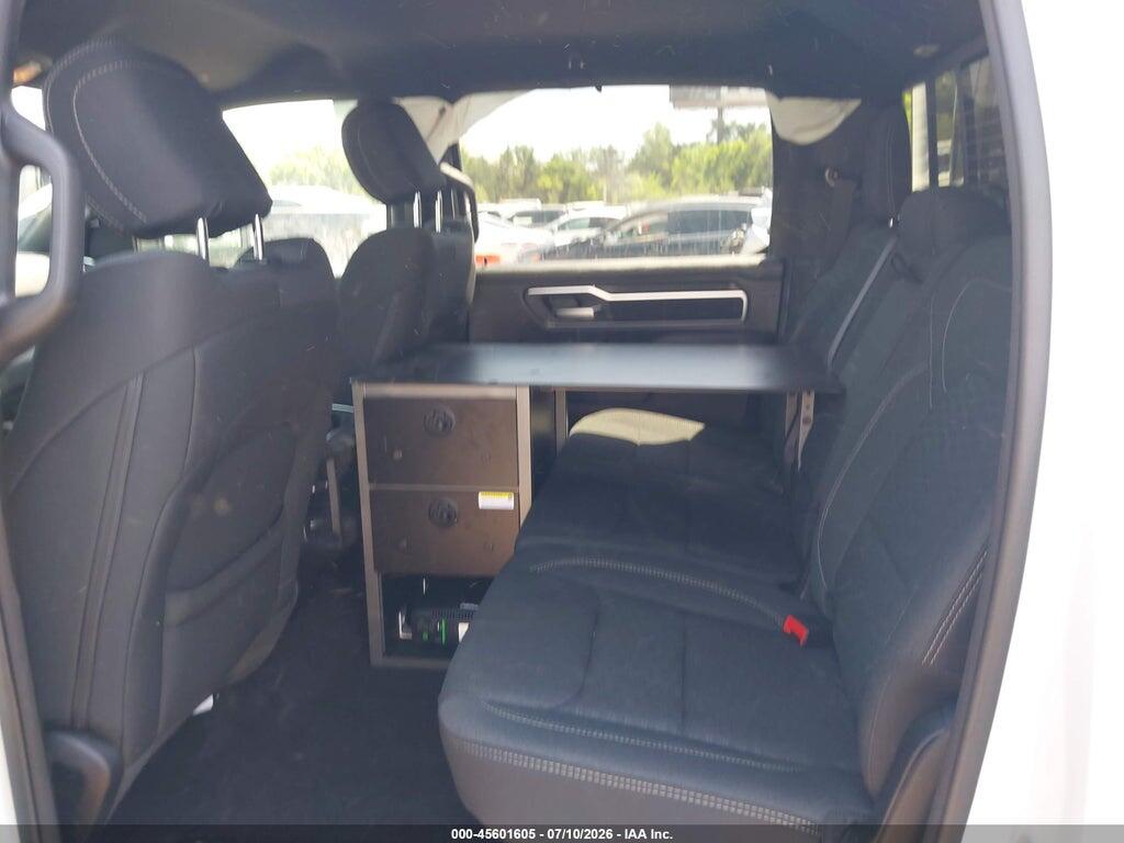 1C6RRFFG2TN247247 2026 RAM 1500 photo no. 8