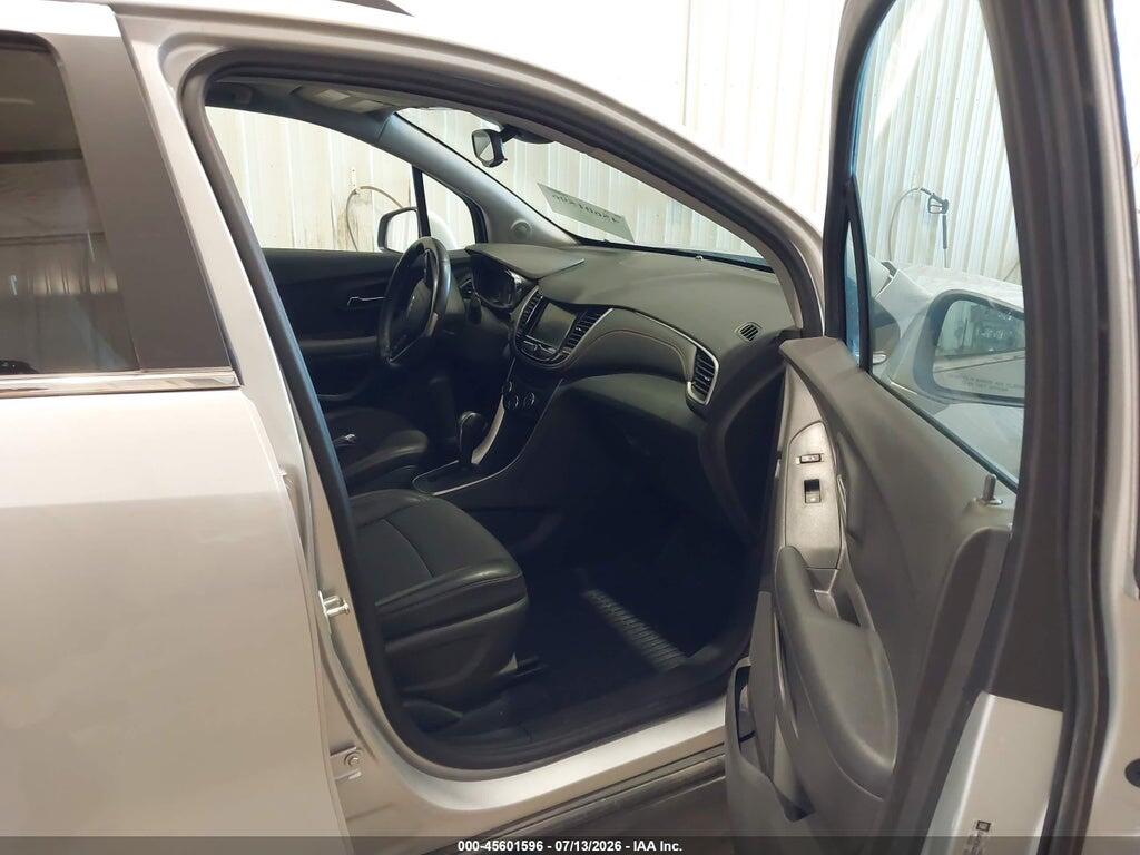 3GNCJPSB7LL230988 2020 CHEVROLET TRAX photo no. 5