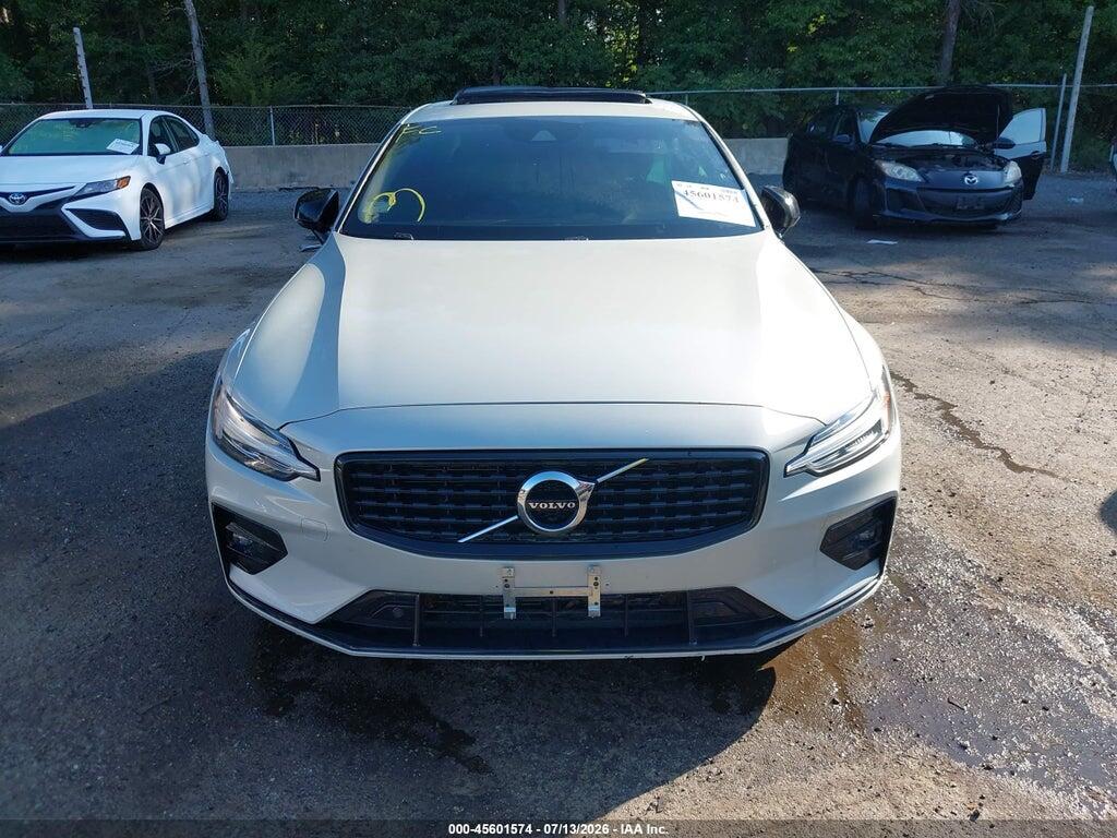 7JRL12TZ9NG154190 2022 VOLVO S60 photo no. 12