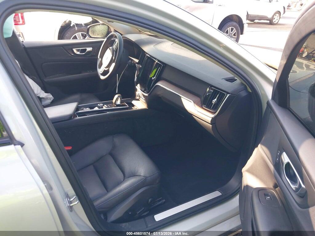 7JRL12TZ9NG154190 2022 VOLVO S60 photo no. 5