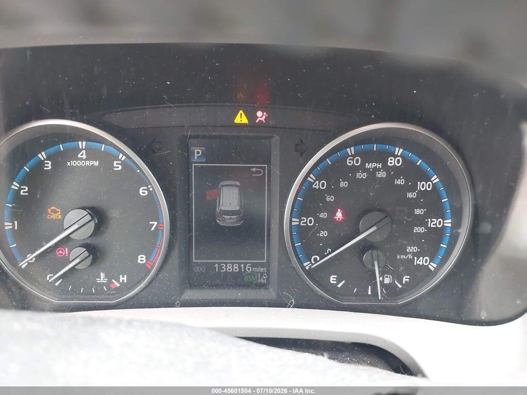 2T3RFREV4JW725807 2018 TOYOTA RAV4 photo no. 7