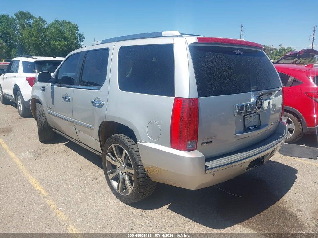 1GYS4CEF8BR387885 2011 CADILLAC ESCALADE photo no. 3