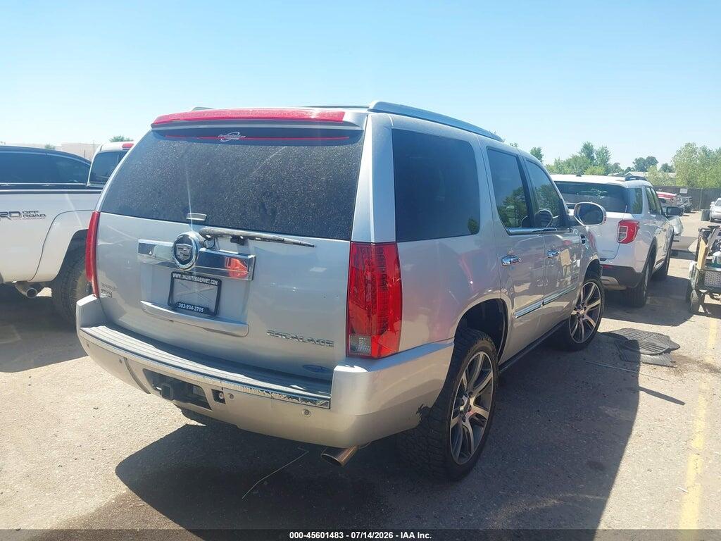 1GYS4CEF8BR387885 2011 CADILLAC ESCALADE photo no. 4